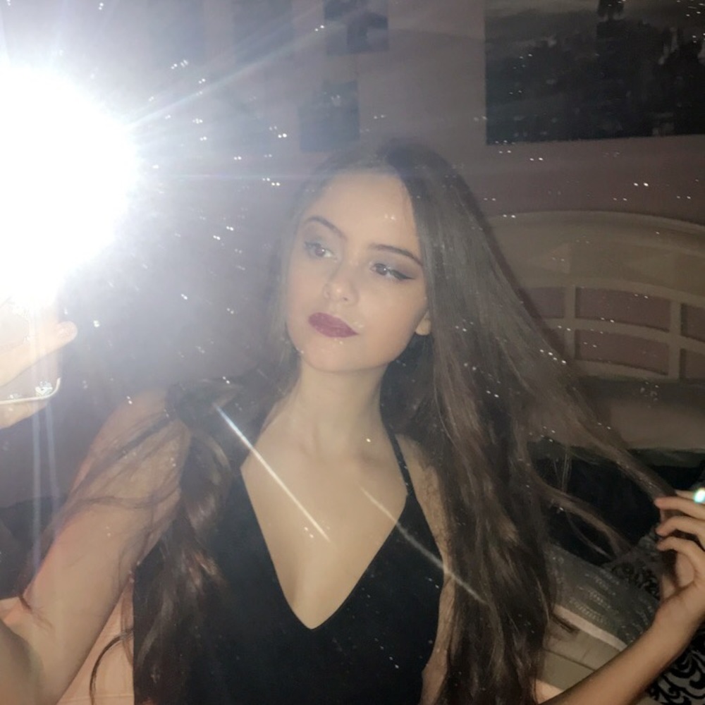 Meet your Posher, Isabella